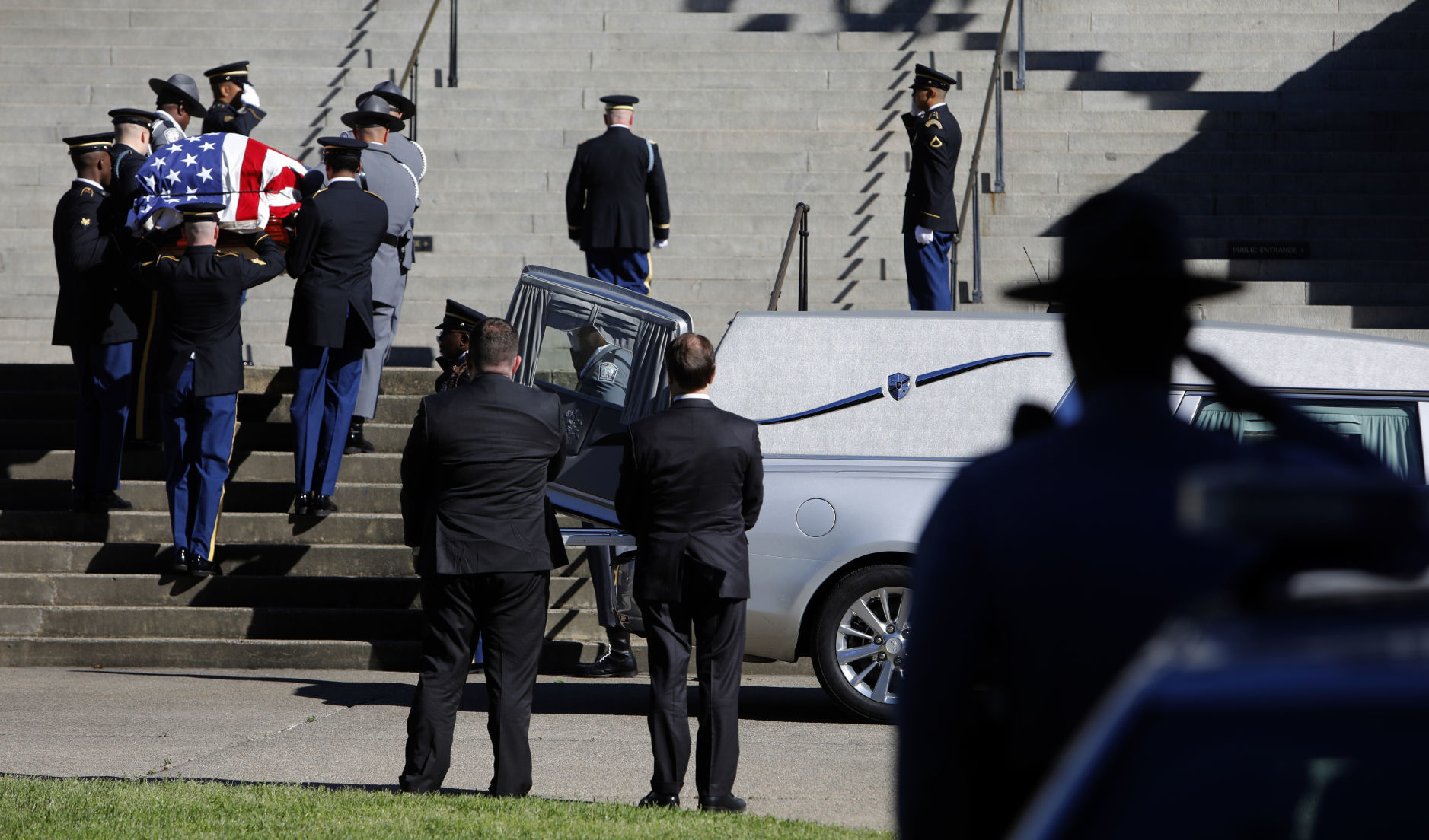 APTOPIX Hollings Funeral